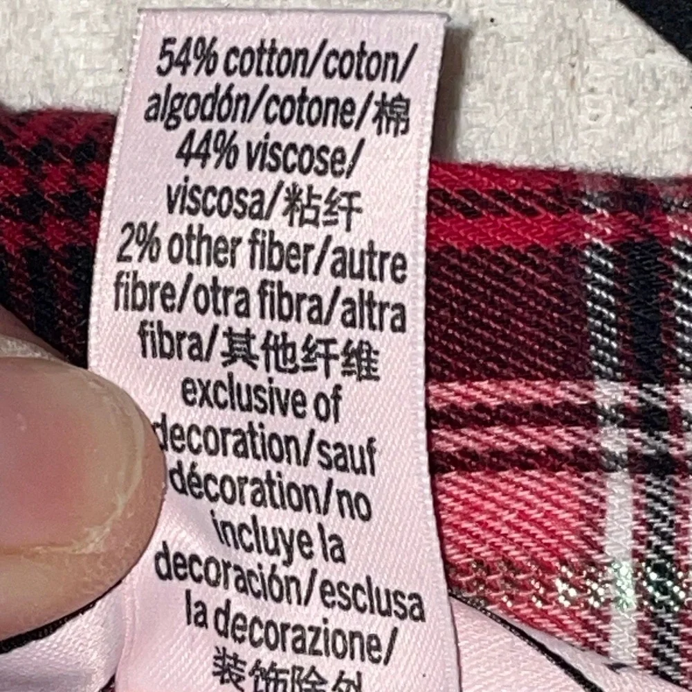 Victoria's Secret Plaid Flannel Pajama Romper Tie Red Black Pink Silver Size M - Picture 10 of 12